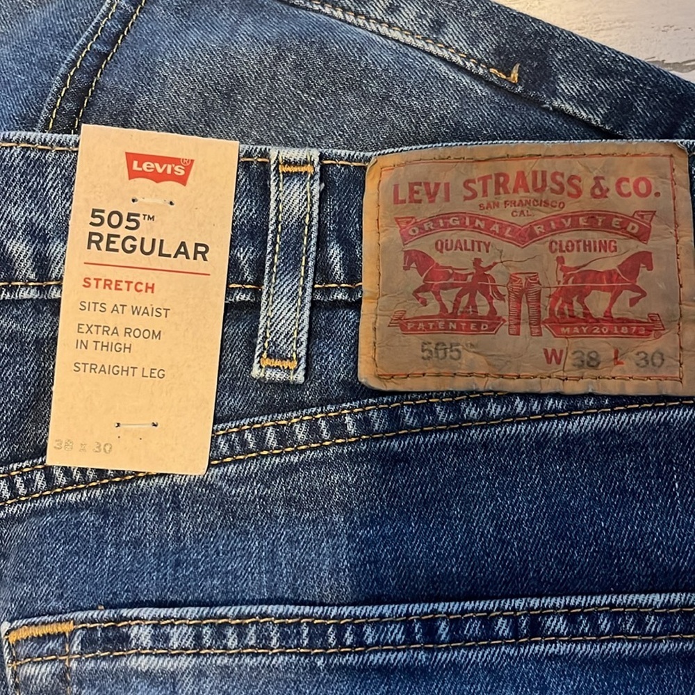 Levi’s 505 Regular Straight Leg Jeans 38 X 30 NWT - Picture 5 of 9